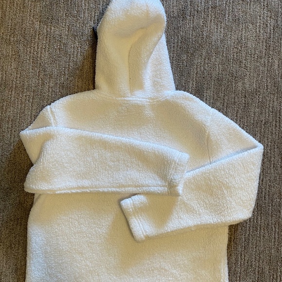 Fila Sherpa Hoodie White with navy drawstring at neckline - Picture 2 of 6
